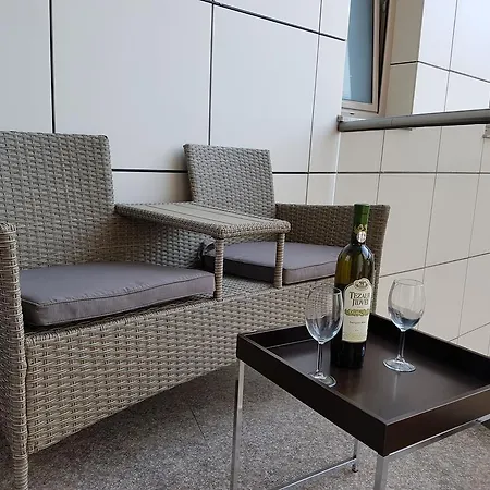 Orchid Lounge Studio Apartment *